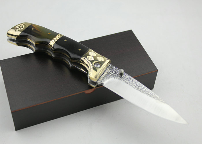 High Quality Pattern Steel Folding Knife Collection Knife with Ox horn Handle UDTEK01215